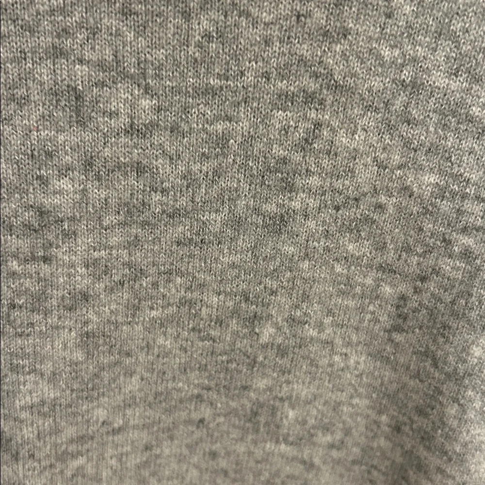 Vince Gray 100% cashmere Crewneck women’s Sweater size small - Picture 4 of 6